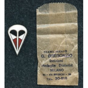German WW2 Luftwaffe Traditions Badge of the 1st. Fallschirm Korps in Italy