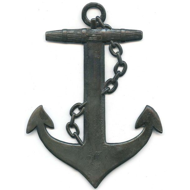 Navy anchor and chain metal decoration