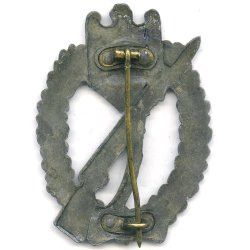 German WW2 Infantry Assault Badge in Bronze 'Four rivets'
