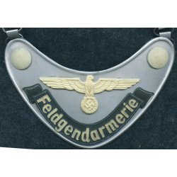 German WW2 Feldgendarmerie gorget