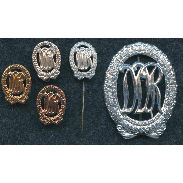 East German DDR Sports Badge in Silver + miniatures