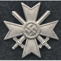 German WW2 War merit cross 1 cl 1939 with swords '62'