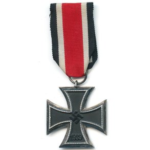 German WW2 Iron Cross second class 1939 ''Round 3'