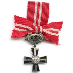 Finnish WW2 Cross of Liberty 4th class with swords miniature