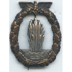 German WW2 Kriegsmarine Mine Sweeper badge 'Schwerin'