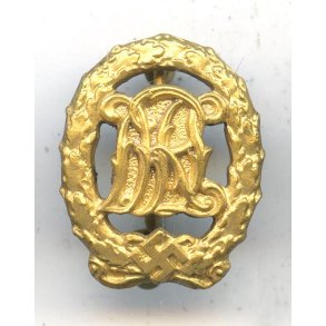 German WW2 DRL sports badge in gold 'Jena Wernstein' badge