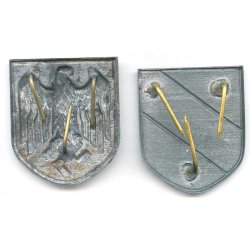 German WW2 Army Tropical pith helmet insignia set