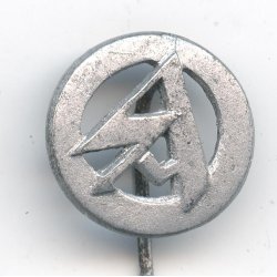 German WW2 SA Member's pin 'M1/76'
