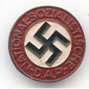 German WW2 NSDAP member's badge 'M1/42'
