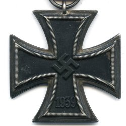 German WW2 Iron Cross second class 1939 '25'