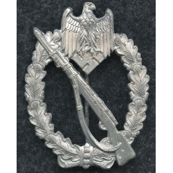 German WW2 Infantry assault badge in silver 'Rettenmaier'
