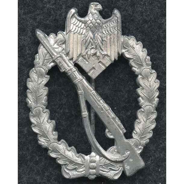 German WW2 Infantry assault badge in silver 'Rettenmaier'