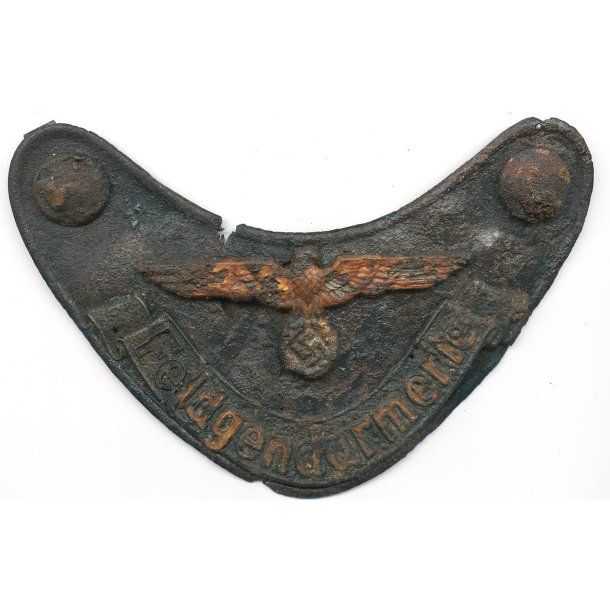 German WW2 Feldgendarmerie gorget