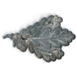 Geman WW2 Army J�ger's cap Badge (Carl Halfar Factory find)