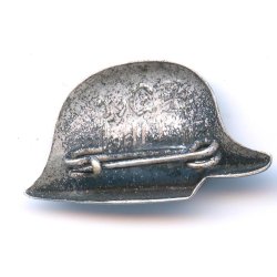 German WW2 Der Stahlhelm - member's badge 'W.D'