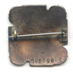 Finnish WW2 Lotta Sv�rd member's badge