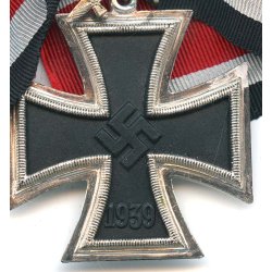 German WW2 Knights cross with Oakleaves &amp; Swords "Souval"