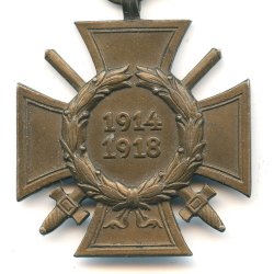 German WW2 Hindenburg cross, for Combatants 'G4'