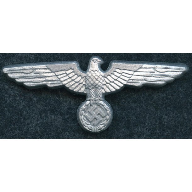 German WW2 Army EM/NCO/Officer's visor cap eagle in metal "G.B 38"