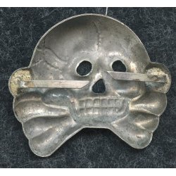 German WW2 SS / Army Cavalry / Danziger visor cap skull/ Totenkopf