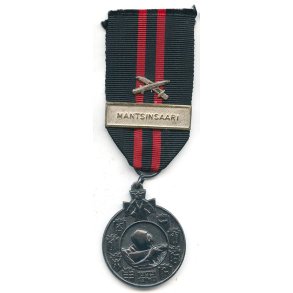 Finnish WW2 Winter war medal with Swords for combatants 'MANTSINSAARI'