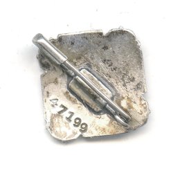 Finnish WW2 Lotta Sv�rd 10 year members badge
