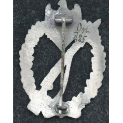 German WW2 Infantry assault badge in silver 'Rettenmaier'