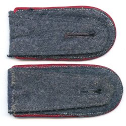 German WW2 Luftwaffe �Flak� NCO's shoulder boards for Unteroffizier