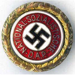 German WW2 NSDAP Golden party badge 24 mm - 'Deschler'