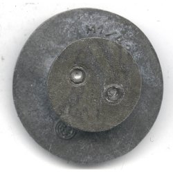 German WW2 NSDAP member's badge 'M1/42'