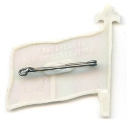 German WW2 WHW Flag tinne 'Tr�geflagge der Kriegsschiffe'