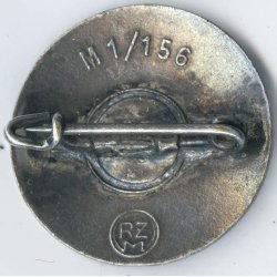 German WW2 NSDAP member's badge 'M1/156'