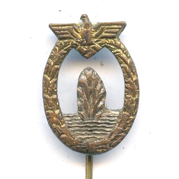 Kriegsmarine Mine Sweeper badge 20 mm miniature
