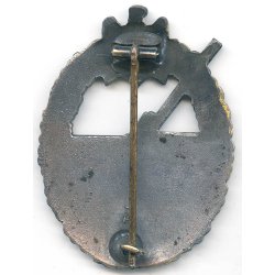 German WW2 Kriegsmarine Coastal artillery badge 'H Aurich'