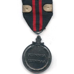 Finnish WW2 Winter war medal with swords for combatants 'RANNIKKOPUOLUSTUS'