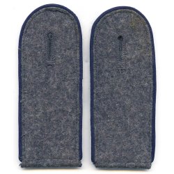 German WW2 Luftwaffe EM medical shoulder straps