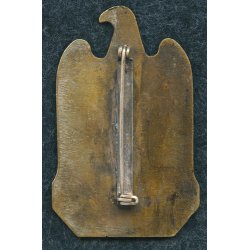 NSDAP  Reichsparteitag Nrnberg 1933 badge