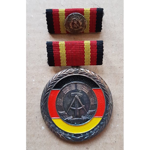 DDR, Verdienstmedaille der DDR