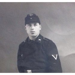 German WW2 Panzer collar tab skulls/totenkopf (Uniform removed)