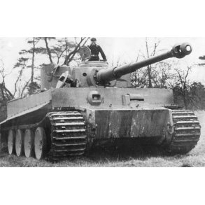 Guns & Vehicle Photos